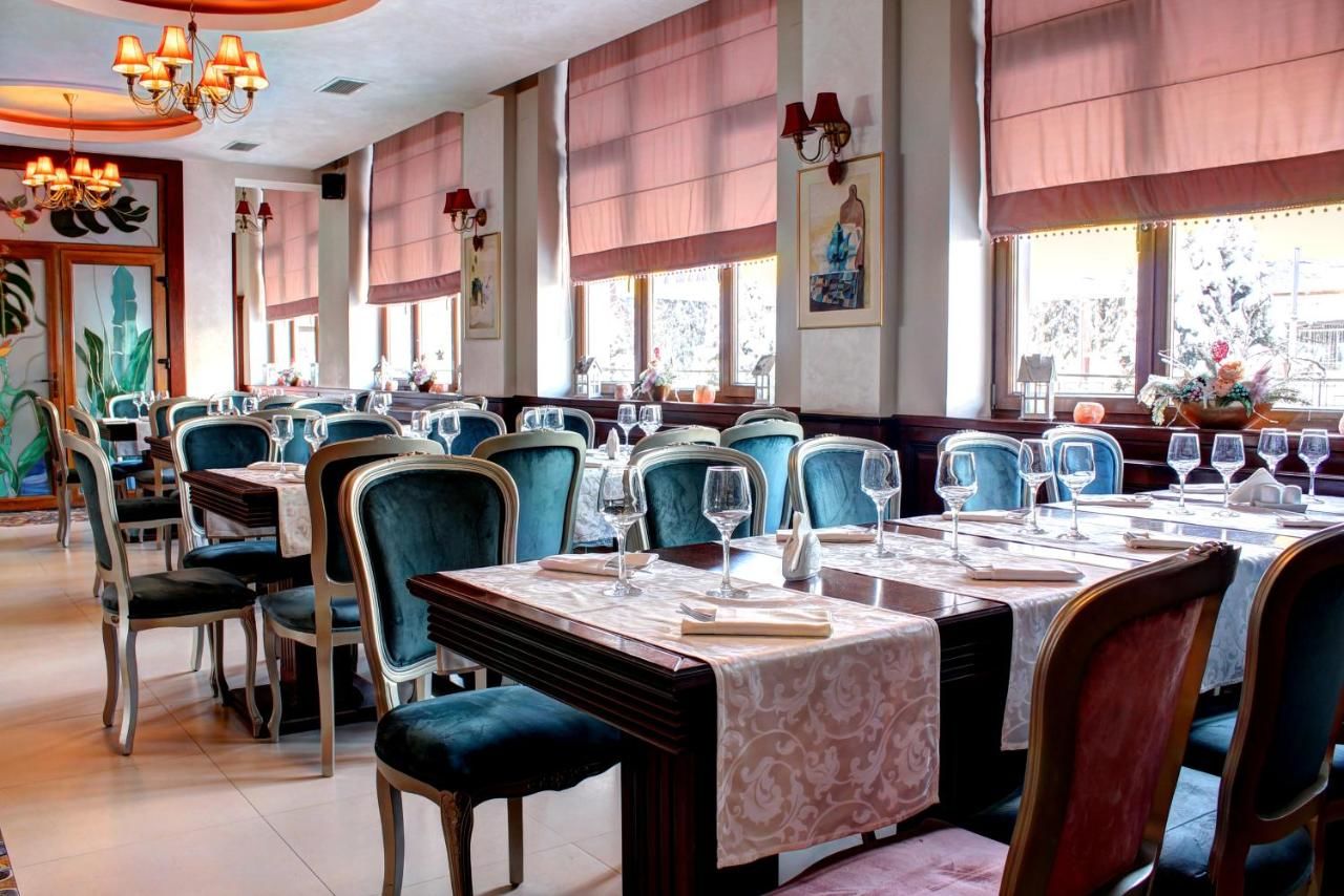 Отель Hotel Dragului Предял-33