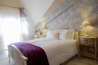 Отель Hotel Dragului Предял Улучшенный двухместный номер с 1 кроватью-1