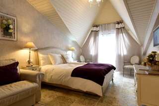 Отель Hotel Dragului Предял Улучшенный двухместный номер с 1 кроватью-9