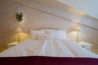Отель Hotel Dragului Предял Улучшенный двухместный номер с 1 кроватью-23